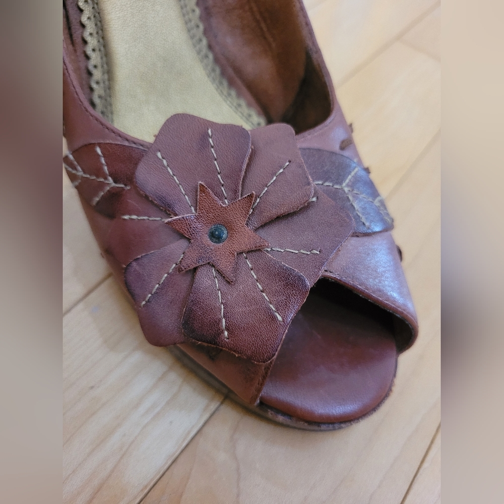 Open Toe Heels Dark Brown Leather with Chunky block heel size 8.5